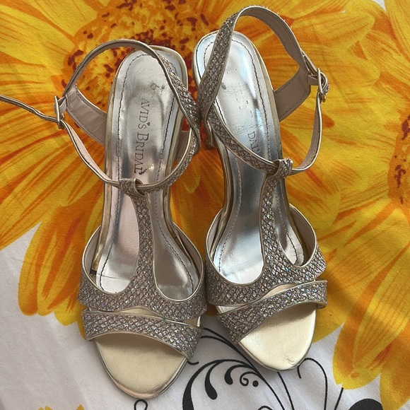 David’s bridal high heel shoes size7 - Picture 4 of 4